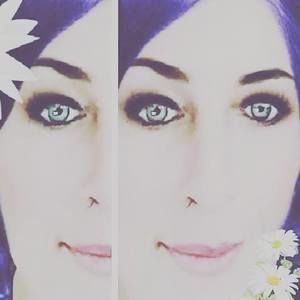 Meet your Posher, Nicolenya